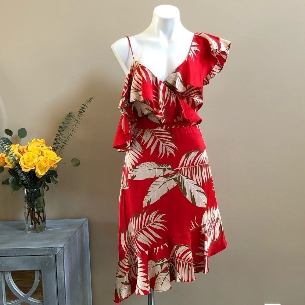 Lucy Paris Ted Dress - Picture 2 of 6